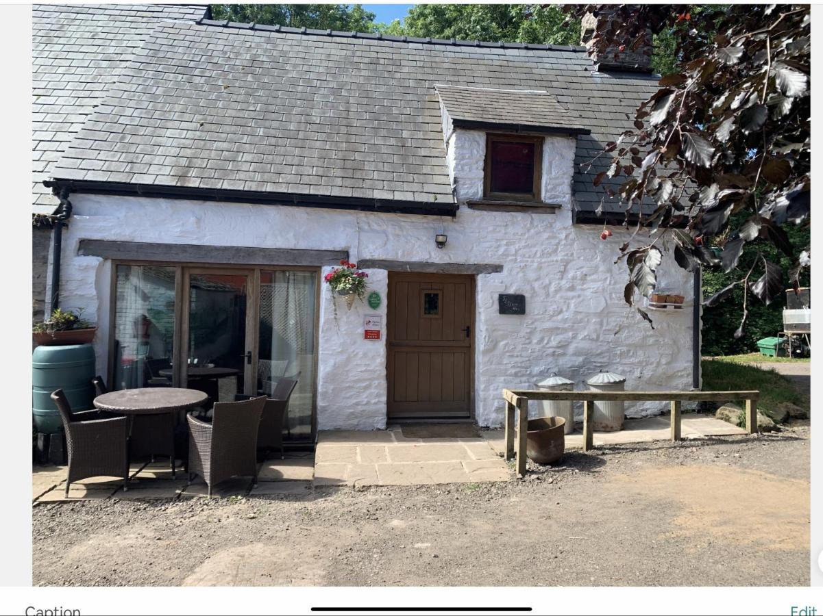 Ty Fferm Hen, Ancient Farmhouse, Coity Bach Talybont-on-Usk Exteriér fotografie